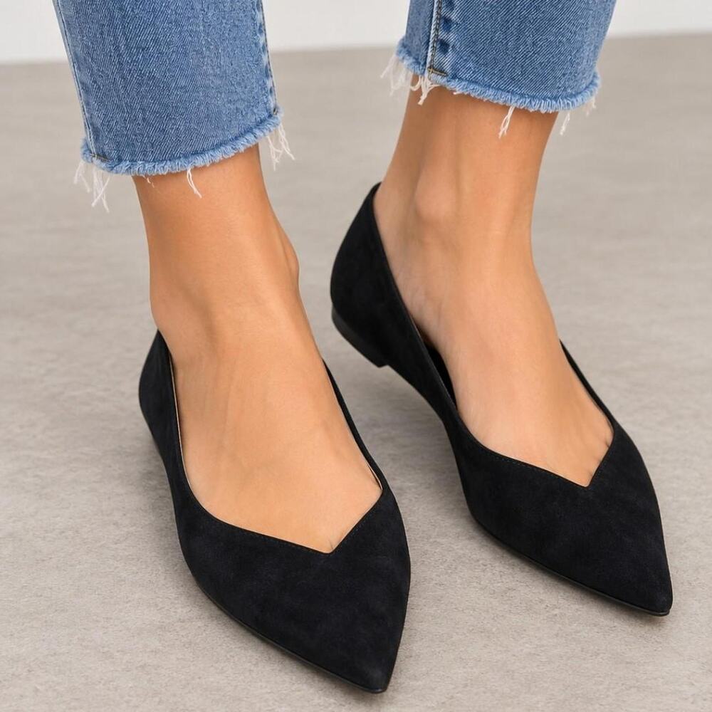 Sam Edelman Black Suede Pointed-Toe Flats – Size 9